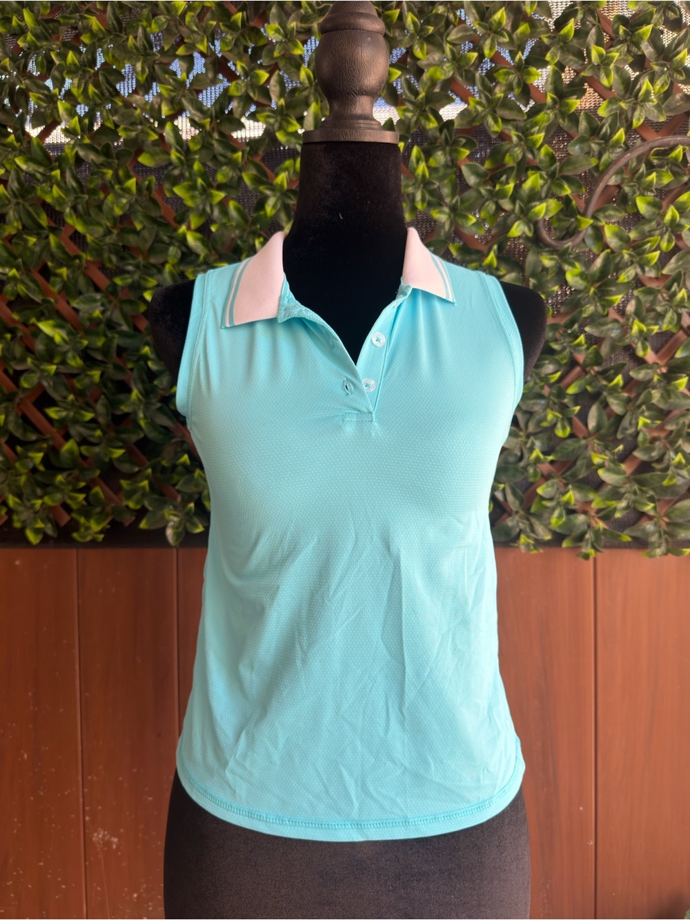 Tommy Bahama Aqua Sleeveless Polo with Pale Pink Collar kids size 10-12